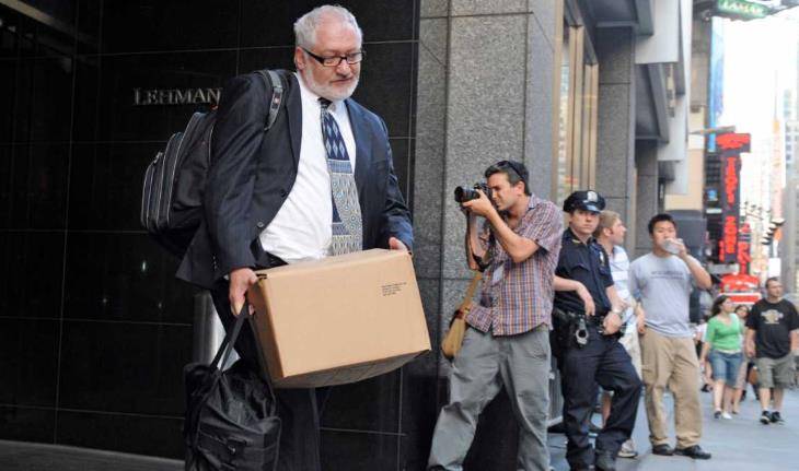 美元是如何成为世界货币的？美国疯狂印钞，谁又为其买单？