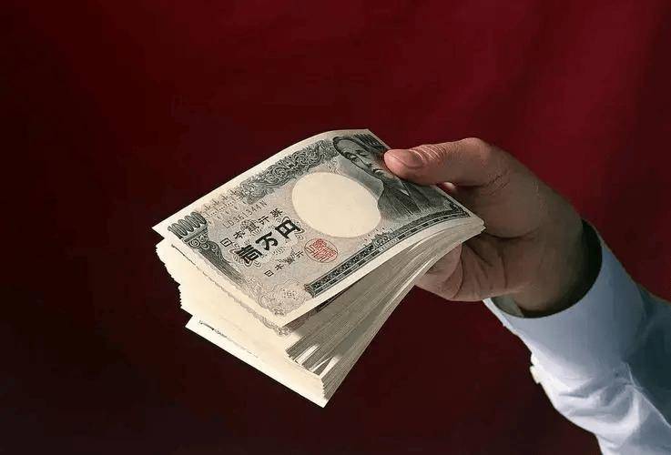 危机升级！人民币破7.3，日元汇率重回160，强势美元坑惨亚洲货币